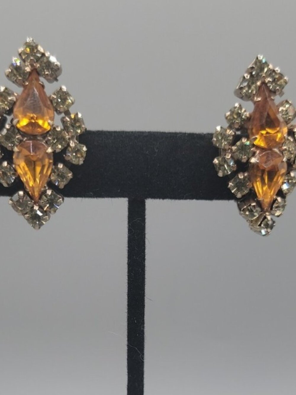 Vintage Clip-On Earrings Amber Gold Rhinestone Diamond Shaped Huge Sparkle - Picture 12 of 12